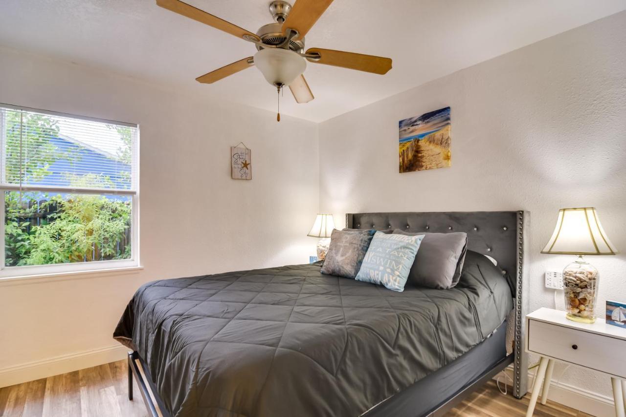 Pet-Friendly Gulfport Home Walkable Location! St. Petersburg Luaran gambar
